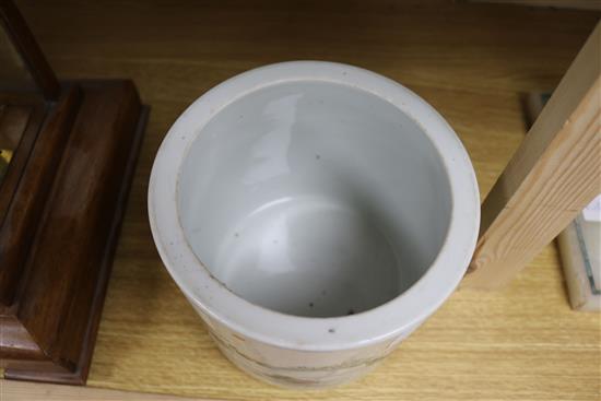 A Chinese famille verte brush pot, probably late 19th century, 14.2cm.